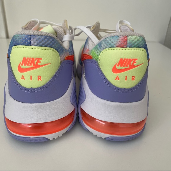 Nike Air Max Excee Womens Running Shoes Size 8.5 - Picture 2 of 6